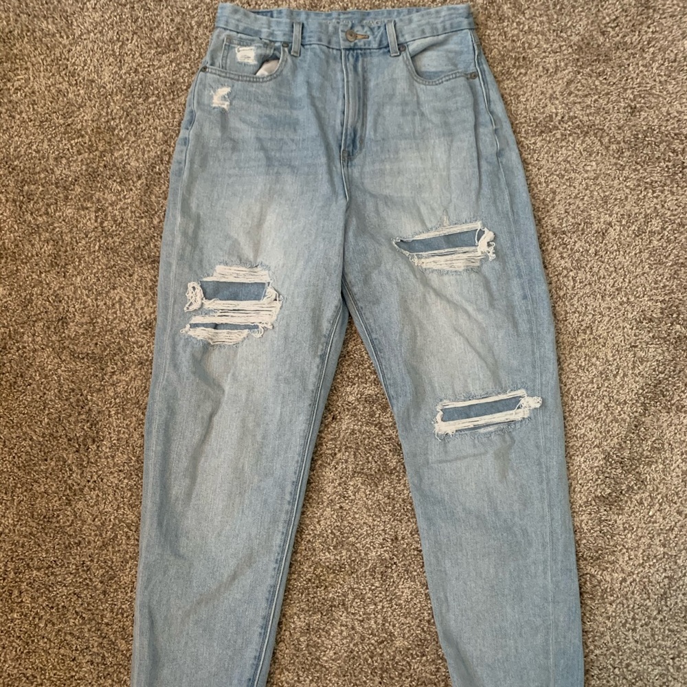 AE curvy mom jean size 8